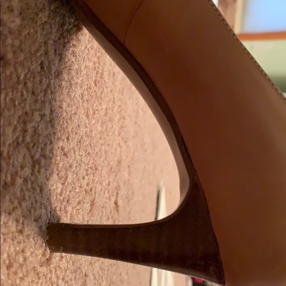 heels - Picture 2 of 2